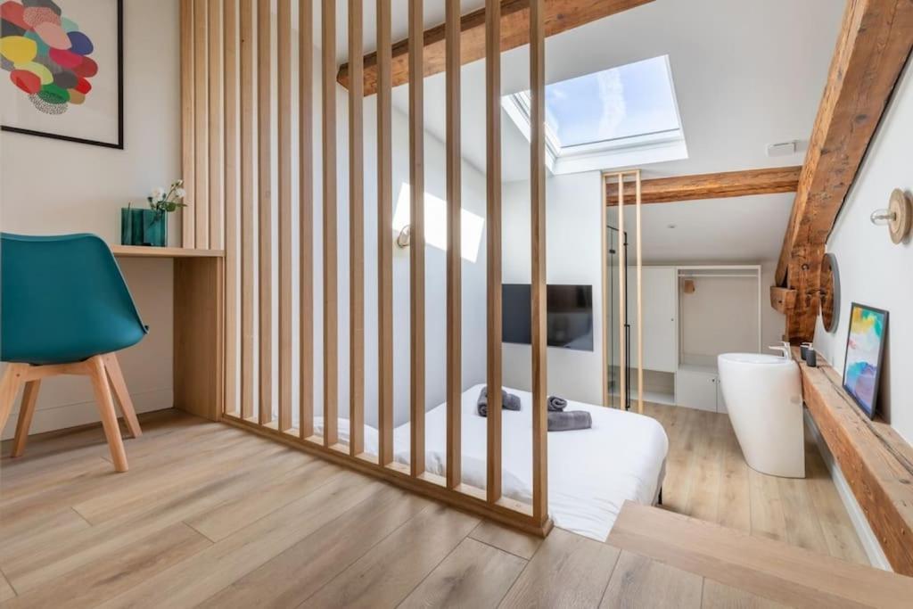 Brp Center, Sixteen-bedroom Luxury House Cannes