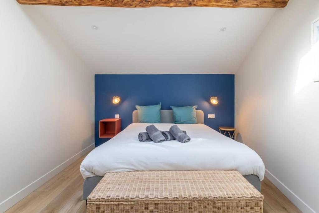 Brp Center, Sixteen-bedroom Luxury House *